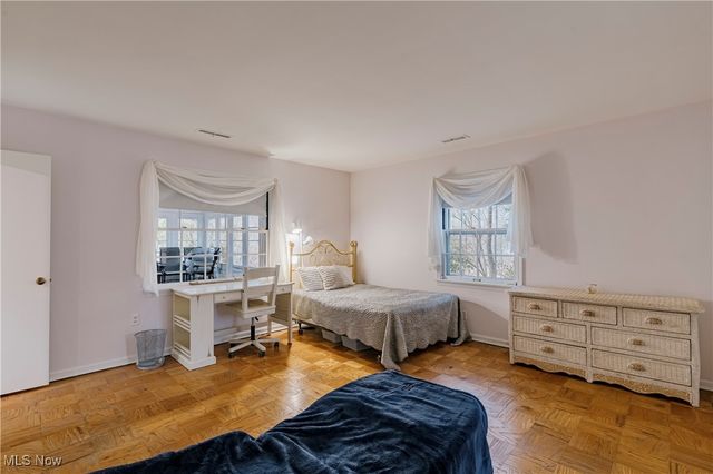 305 Hampshire Road, Akron, OH 44313