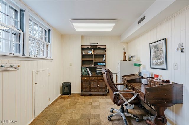 305 Hampshire Road, Akron, OH 44313