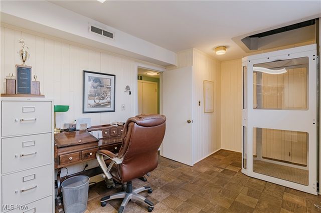 305 Hampshire Road, Akron, OH 44313