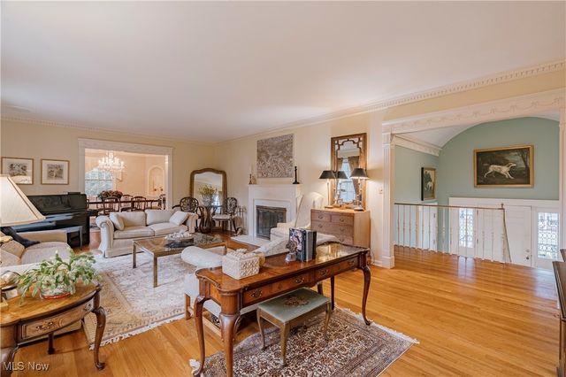 305 Hampshire Road, Akron, OH 44313