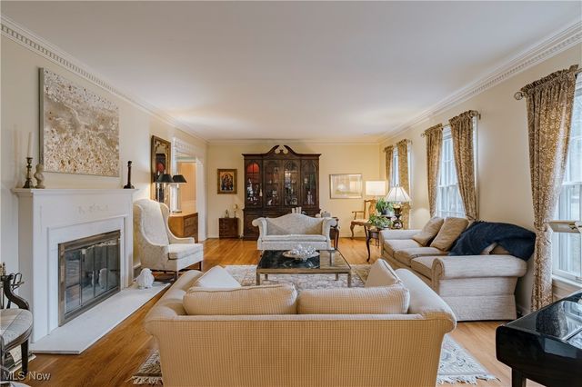 305 Hampshire Road, Akron, OH 44313