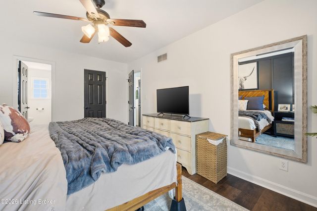 1410 Maple Ridge Ct, Simpsonville, KY 40067