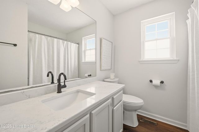 1410 Maple Ridge Ct, Simpsonville, KY 40067