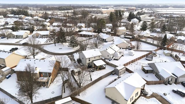 1410 Maple Ridge Ct, Simpsonville, KY 40067