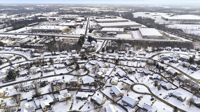 1410 Maple Ridge Ct, Simpsonville, KY 40067