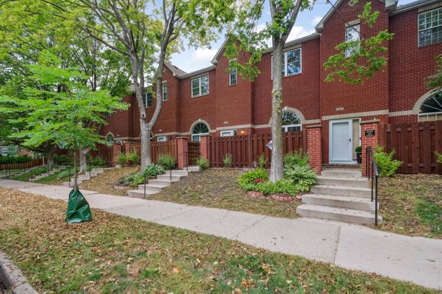 2009 Grand Avenue, Saint Paul, MN 55105