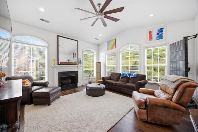 309 Renaissance Court, Chattanooga, TN 37419
