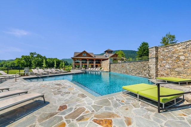 309 Renaissance Court, Chattanooga, TN 37419