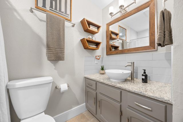 8330 Fathom CIR 701, Austin, TX 78750