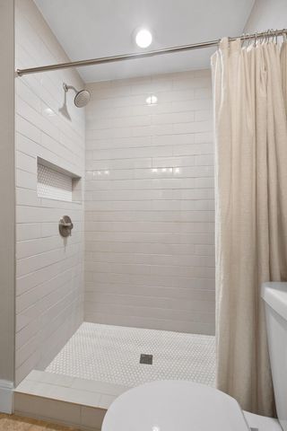 8330 Fathom CIR 701, Austin, TX 78750
