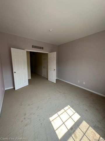 2156 Pinecroft Drive, Canton, MI 48188