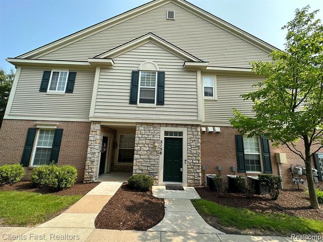 2156 Pinecroft Drive, Canton, MI 48188