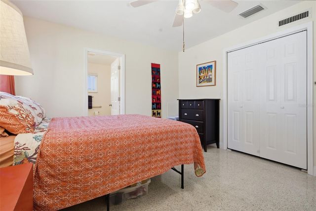 5051 39TH STREET S, St Petersburg, FL 33711