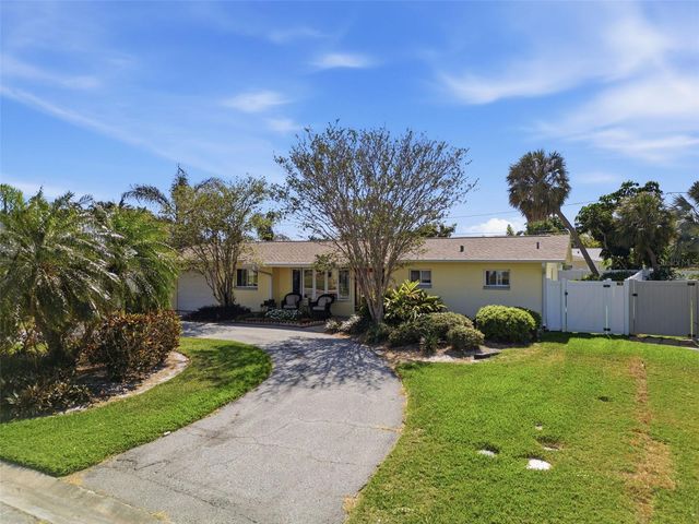 5051 39TH STREET S, St Petersburg, FL 33711