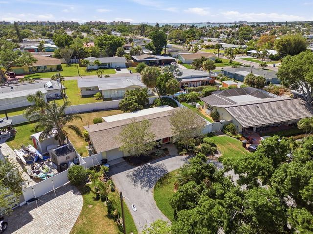 5051 39TH STREET S, St Petersburg, FL 33711