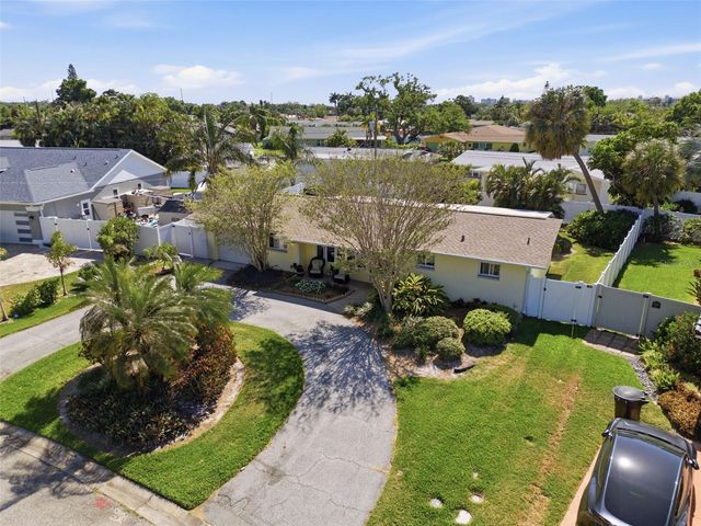 5051 39TH STREET S, St Petersburg, FL 33711