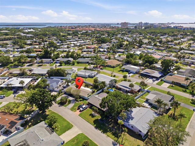 5051 39TH STREET S, St Petersburg, FL 33711