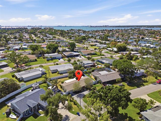 5051 39TH STREET S, St Petersburg, FL 33711