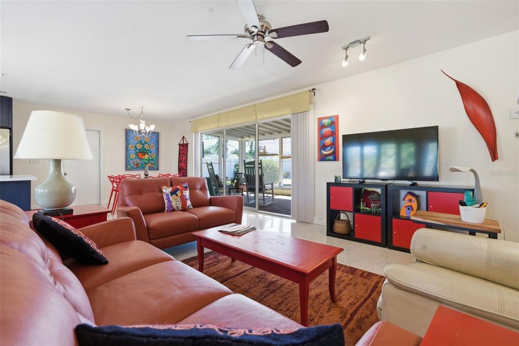 Image 13 of property listing at 5051 39TH STREET S, St Petersburg, FL 33711