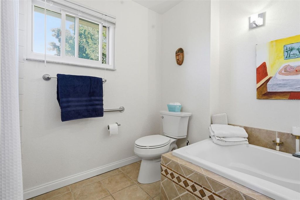 Image 22 of property listing at 5051 39TH STREET S, St Petersburg, FL 33711