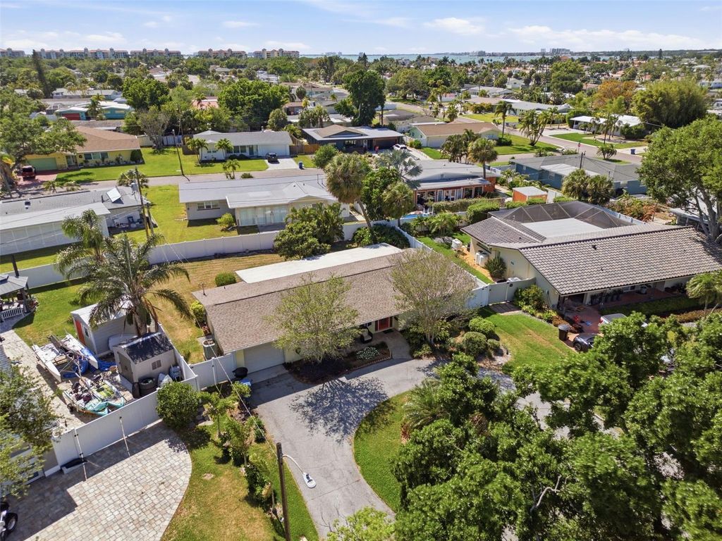 Image 40 of property listing at 5051 39TH STREET S, St Petersburg, FL 33711