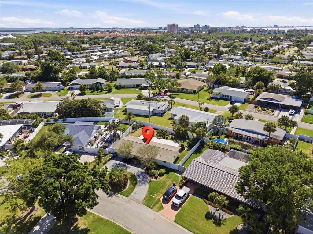 Image 48 of property listing at 5051 39TH STREET S, St Petersburg, FL 33711