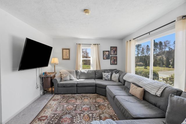 506 Mammoth Road, Londonderry, NH 03053