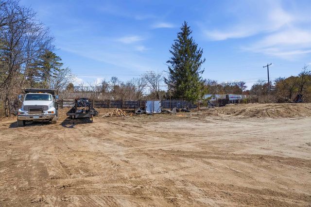 506 Mammoth Road, Londonderry, NH 03053