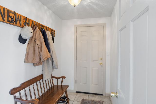 506 Mammoth Road, Londonderry, NH 03053