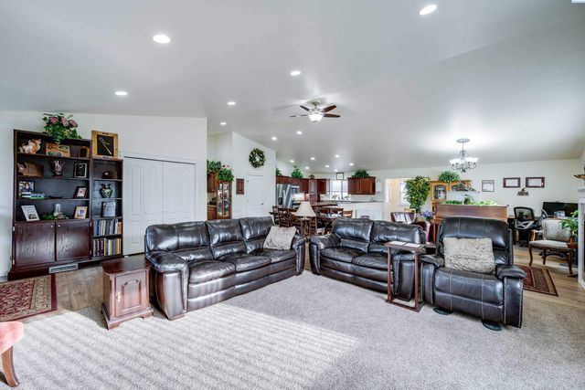 4469 Airport Rd, Pullman, WA 99163