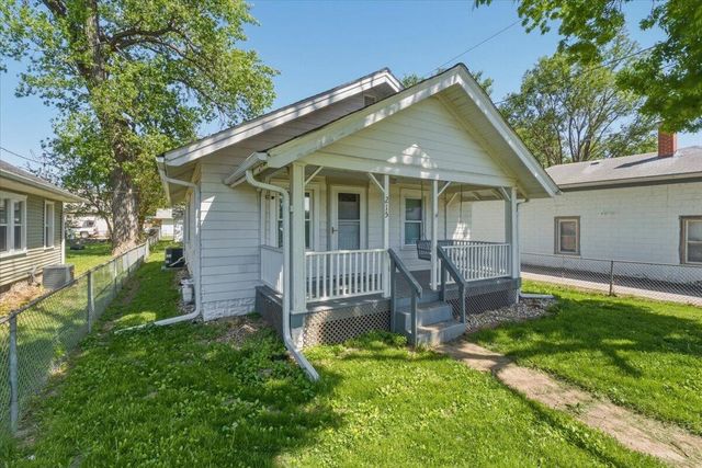 215 N 14TH Street, Council Bluffs, IA 51501