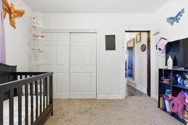 215 N 14TH Street, Council Bluffs, IA 51501