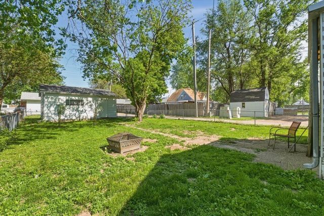 215 N 14TH Street, Council Bluffs, IA 51501