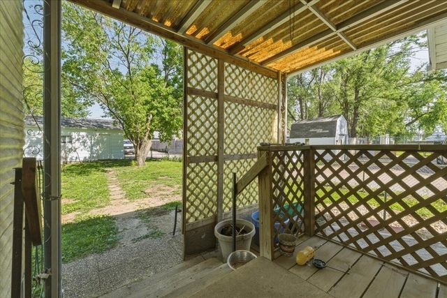 215 N 14TH Street, Council Bluffs, IA 51501