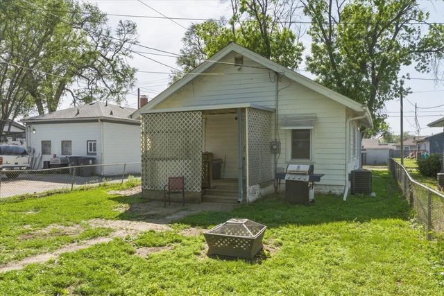 215 N 14TH Street, Council Bluffs, IA 51501