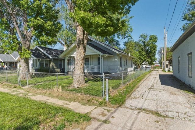 215 N 14TH Street, Council Bluffs, IA 51501