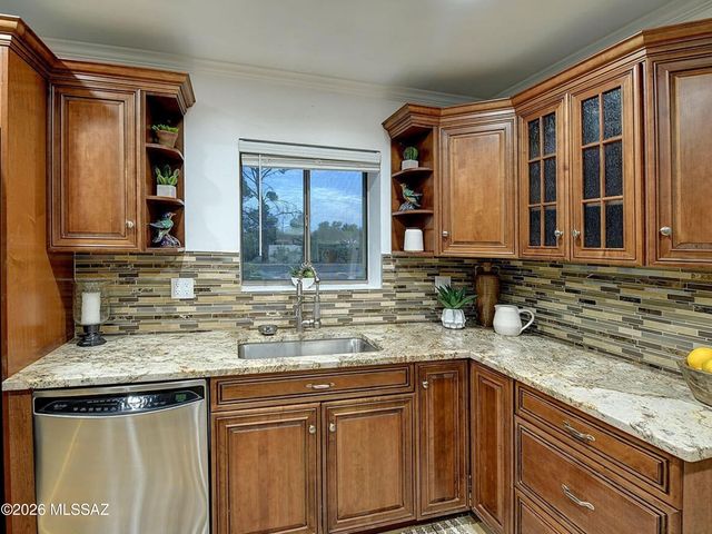 2714 W Magee Road, Tucson, AZ 85742