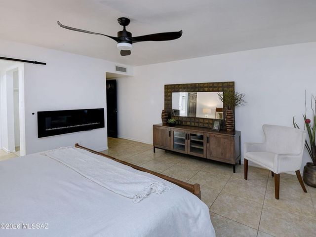 2714 W Magee Road, Tucson, AZ 85742