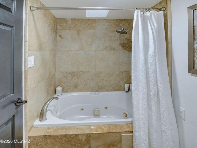 2714 W Magee Road, Tucson, AZ 85742