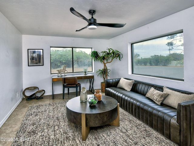 2714 W Magee Road, Tucson, AZ 85742