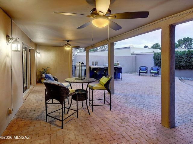 2714 W Magee Road, Tucson, AZ 85742