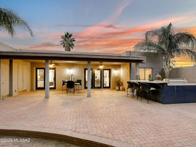 2714 W Magee Road, Tucson, AZ 85742