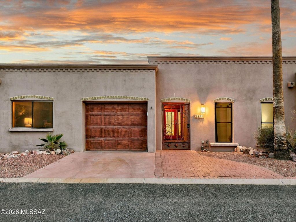 2714 W Magee Road, Tucson, AZ 85742