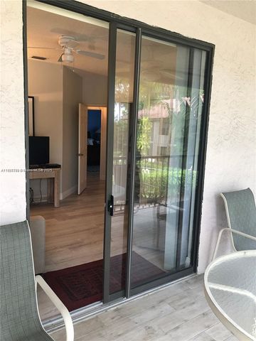 5800 Coach House Cir E, Boca Raton, FL 33486