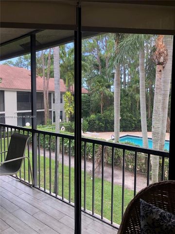 5800 Coach House Cir E, Boca Raton, FL 33486