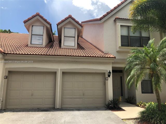 5800 Coach House Cir E, Boca Raton, FL 33486