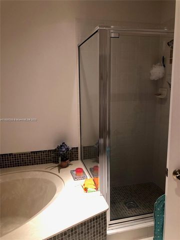 5800 Coach House Cir E, Boca Raton, FL 33486