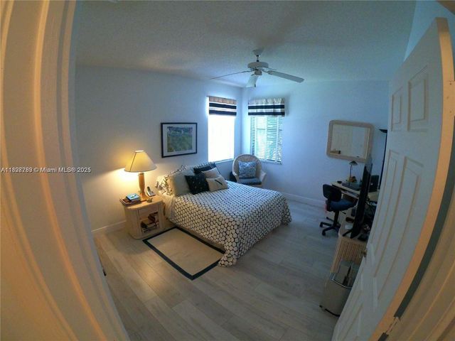 5800 Coach House Cir E, Boca Raton, FL 33486