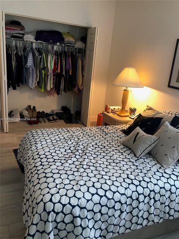 5800 Coach House Cir E, Boca Raton, FL 33486