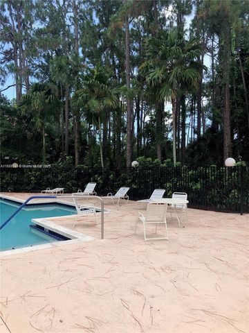 5800 Coach House Cir E, Boca Raton, FL 33486